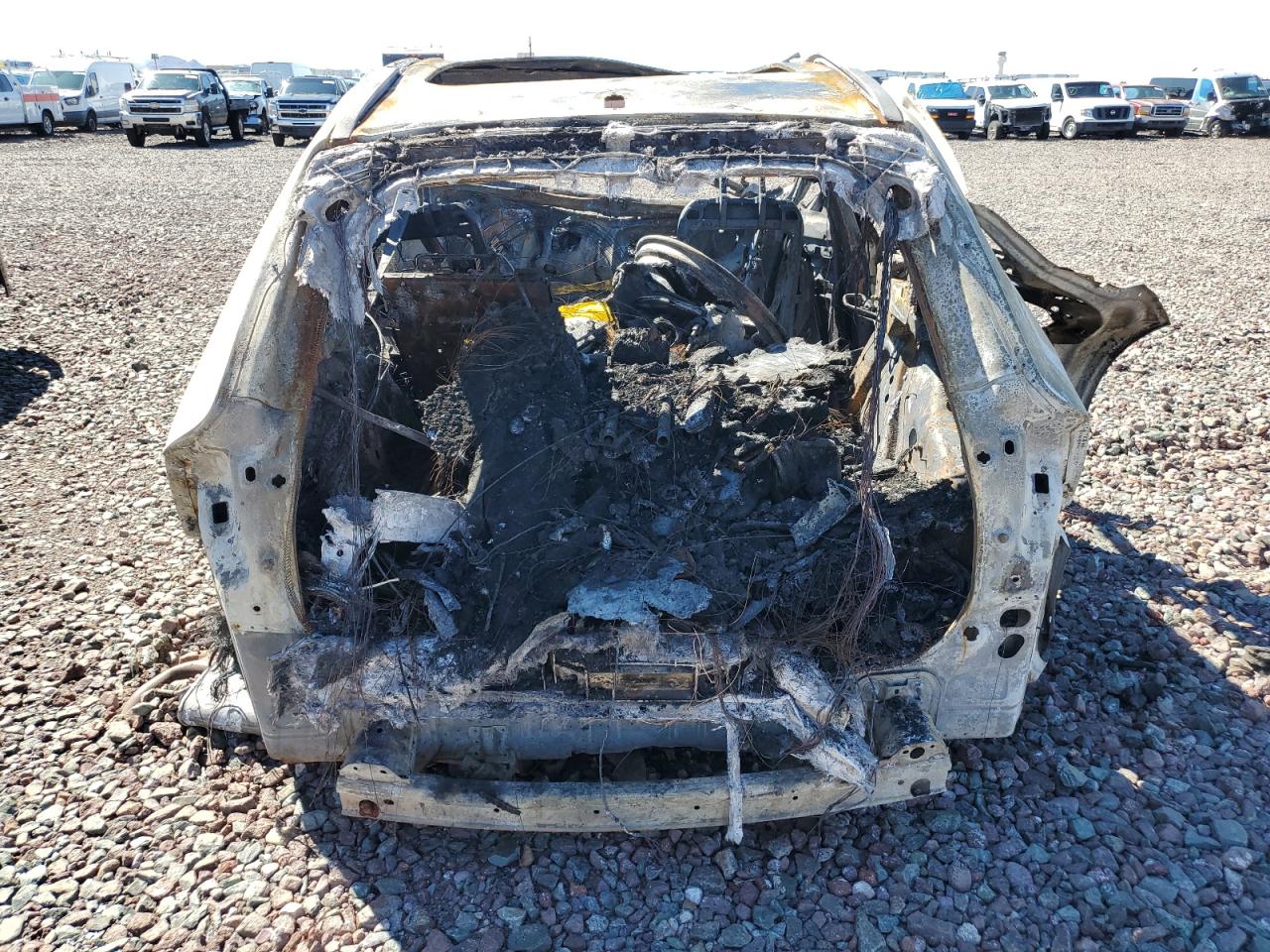 2022 Volvo Xc60 T8 Recharge R-Design VIN: AZ400967 Lot: 83861875