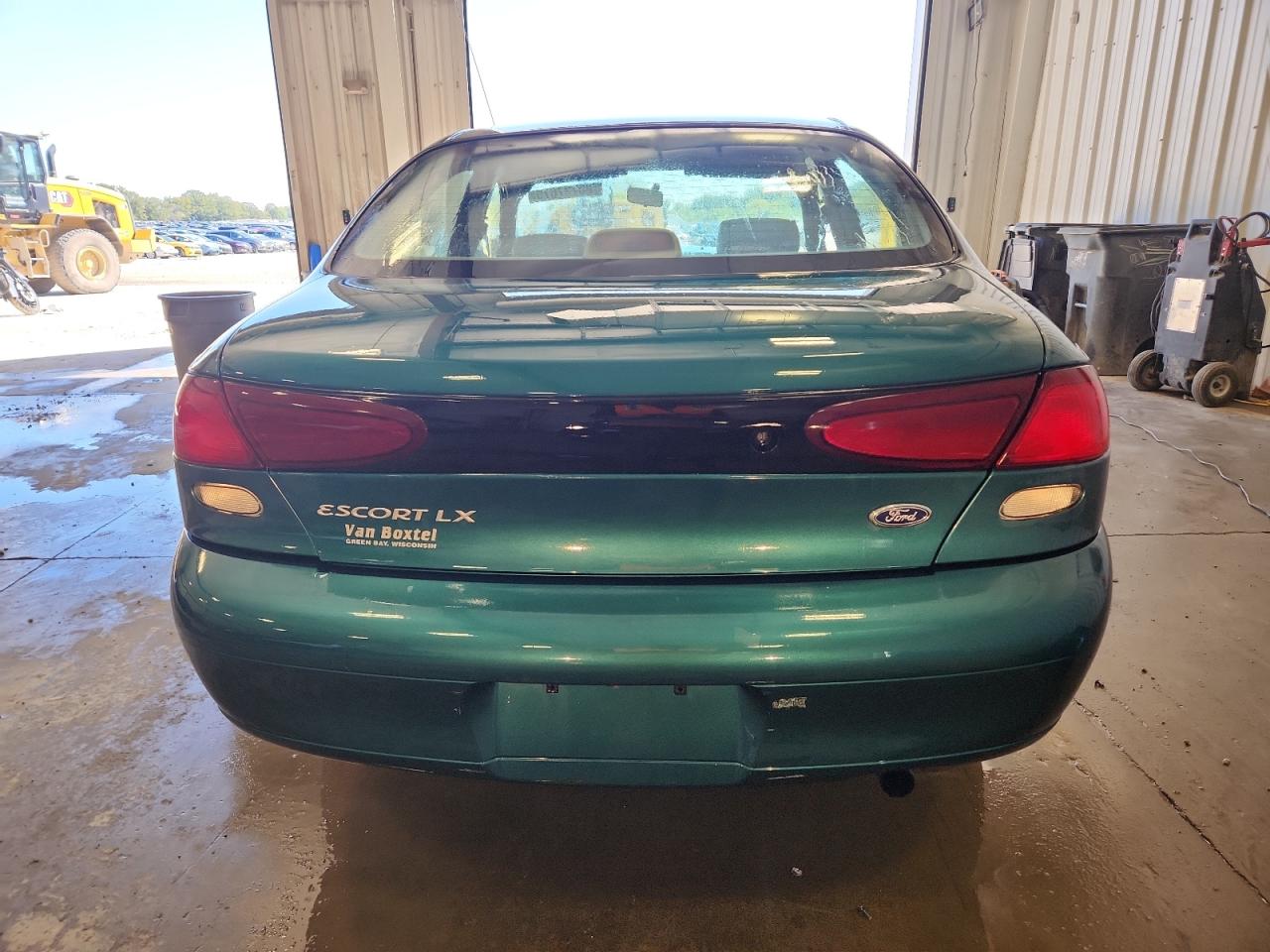 1998 Ford Escort Lx VIN: 1FAFP10P7WW194921 Lot: 80737675