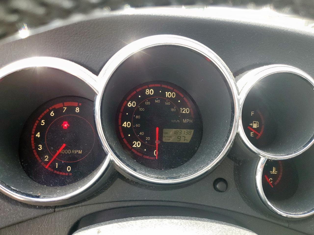 2005 Toyota Corolla Matrix Xr VIN: 2T1KR32E55C381334 Lot: 81726305