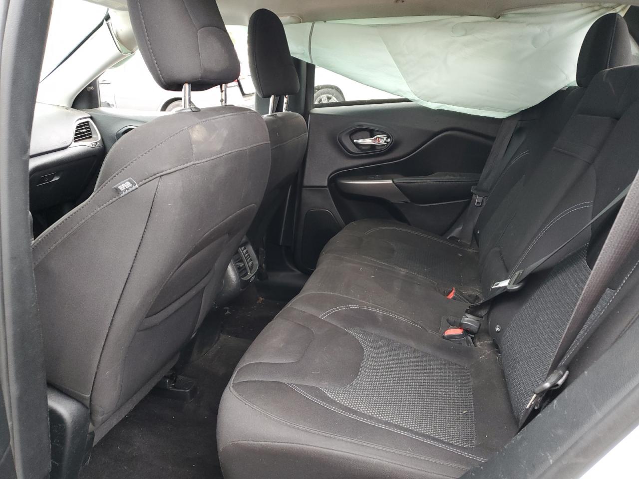 2019 Jeep Cherokee Latitude VIN: 1C4PJMCX5KD208690 Lot: 80135605