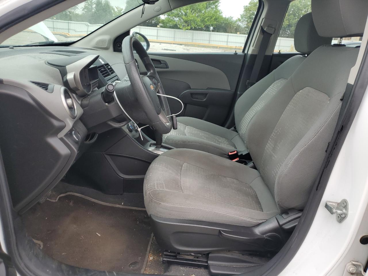 2015 Chevrolet Sonic Ls VIN: 1G1JA6SH2F4185041 Lot: 81253315