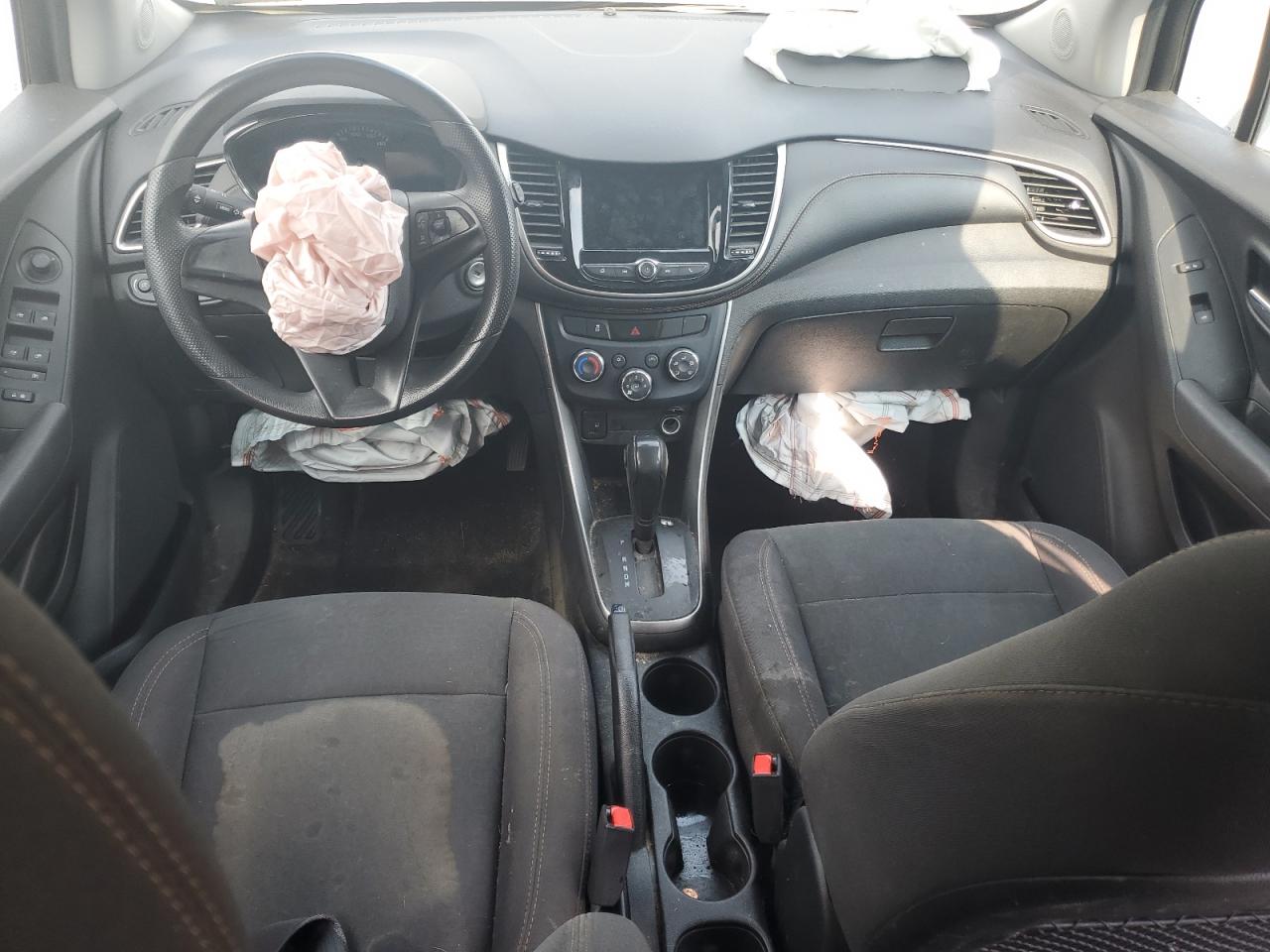 2019 Chevrolet Trax Ls VIN: 3GNCJNSB9KL270427 Lot: 81367075