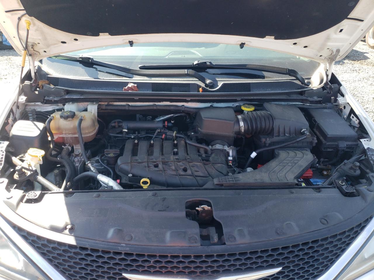 2019 Chrysler Pacifica Limited VIN: 2C4RC1GG7KR551879 Lot: 70754845