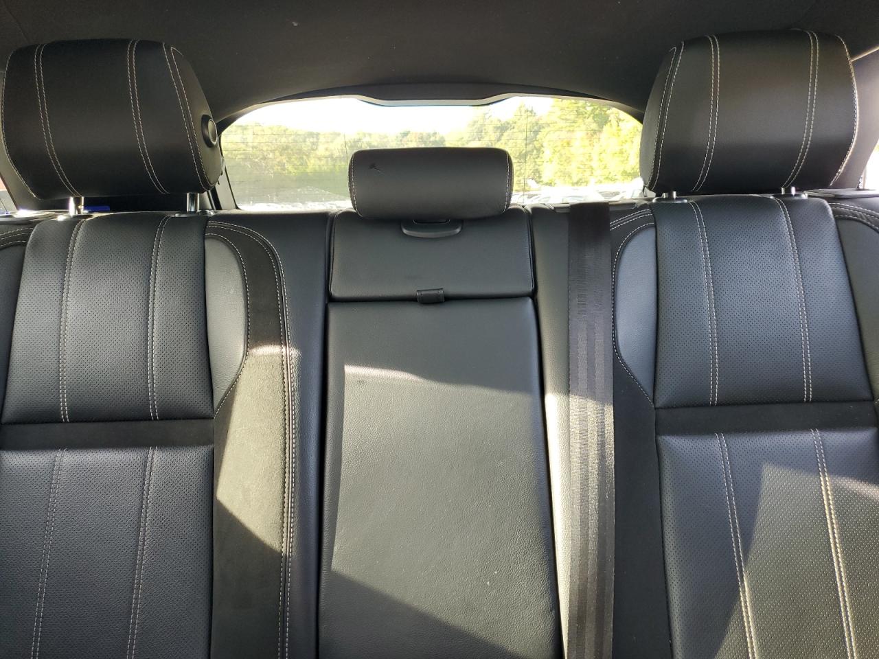 2019 Land Rover Range Rover Velar R-Dynamic Se VIN: SALYL2EX2KA792718 Lot: 84700175