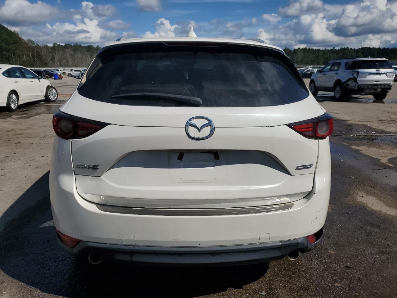 2018 Mazda Cx-5 Grand Touring VIN: JM3KFADM6J1434162 Lot: 70655625