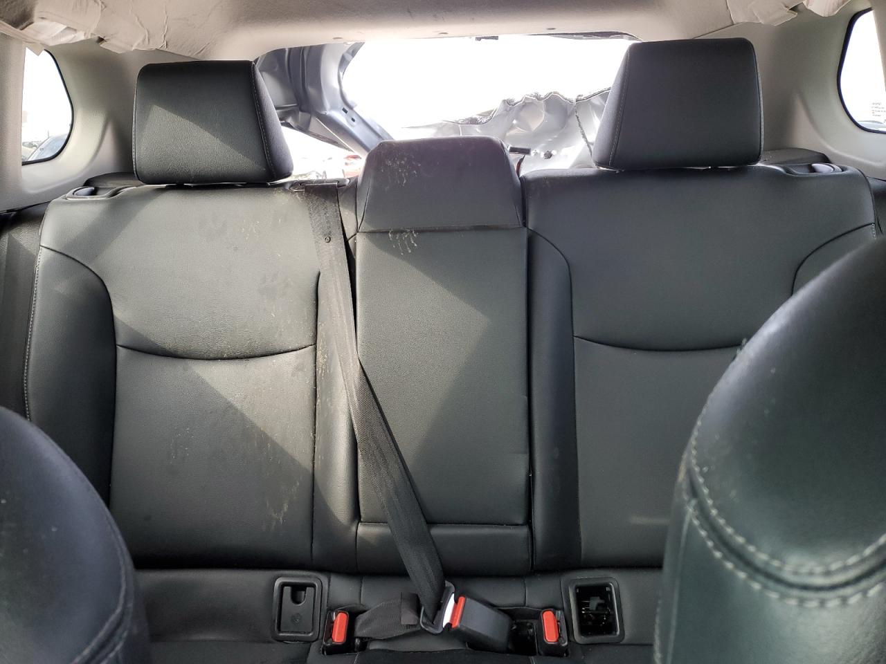 2022 Toyota Corolla Cross Xle VIN: 7MUEAAAG7NV004044 Lot: 71435685