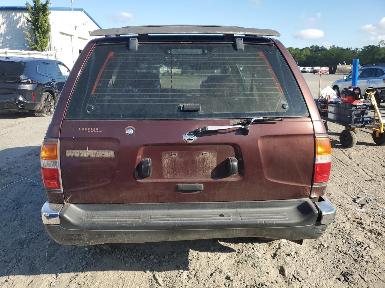 1998 Nissan Pathfinder Xe VIN: JN8AR05SXWW241675 Lot: 71840785