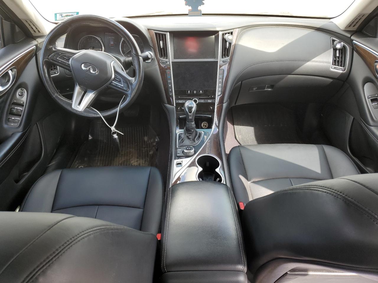 2018 Infiniti Q50 Luxe VIN: JN1EV7AR2JM440084 Lot: 70596195