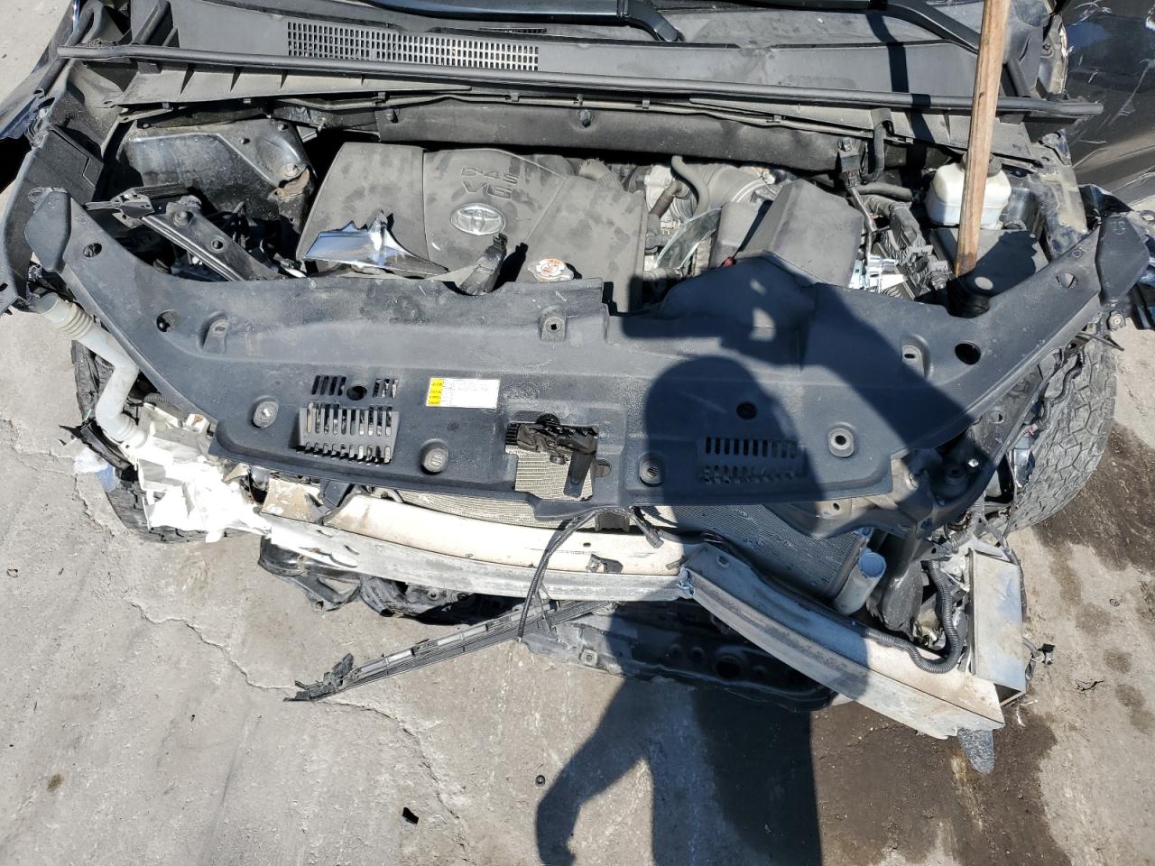 2019 Toyota Highlander Le VIN: 5TDBZRFH9KS728674 Lot: 81004475