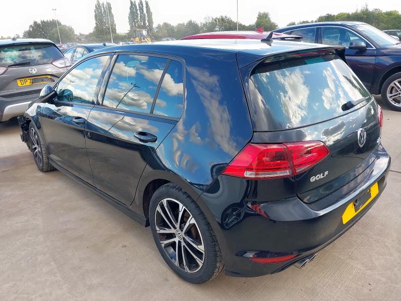 2015 VOLKSWAGEN GOLF R-LINE TDI BMT S-A 