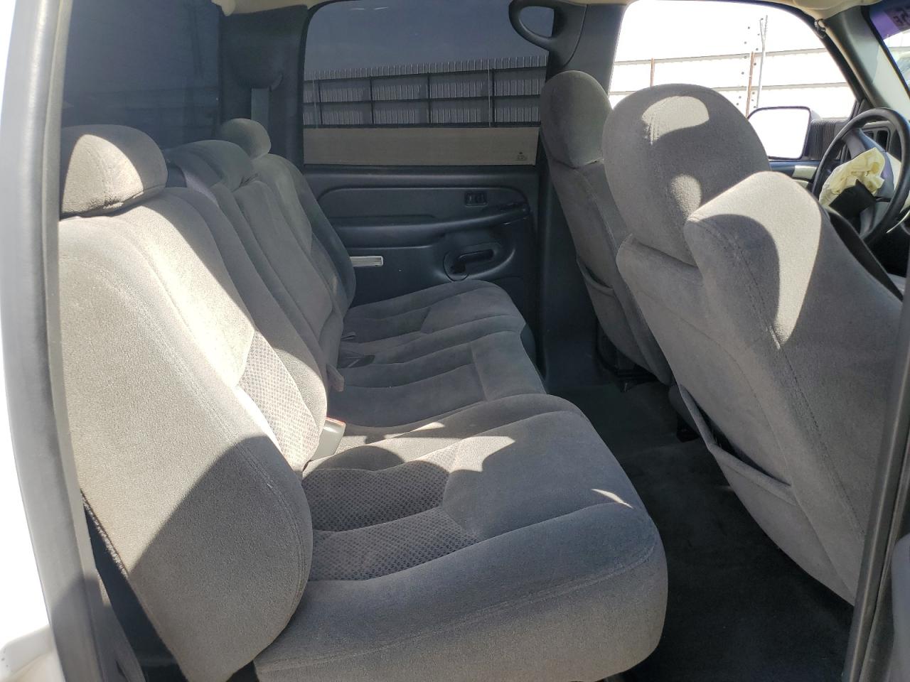 2004 Chevrolet Silverado C2500 VIN: 1GCGC23U64F127421 Lot: 81784555