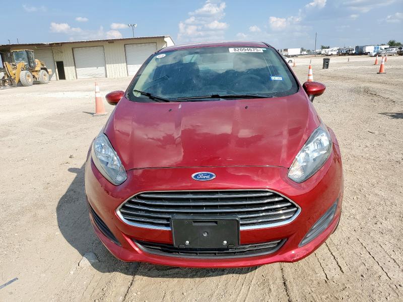 Sedans FORD FIESTA 2017 Czerwony