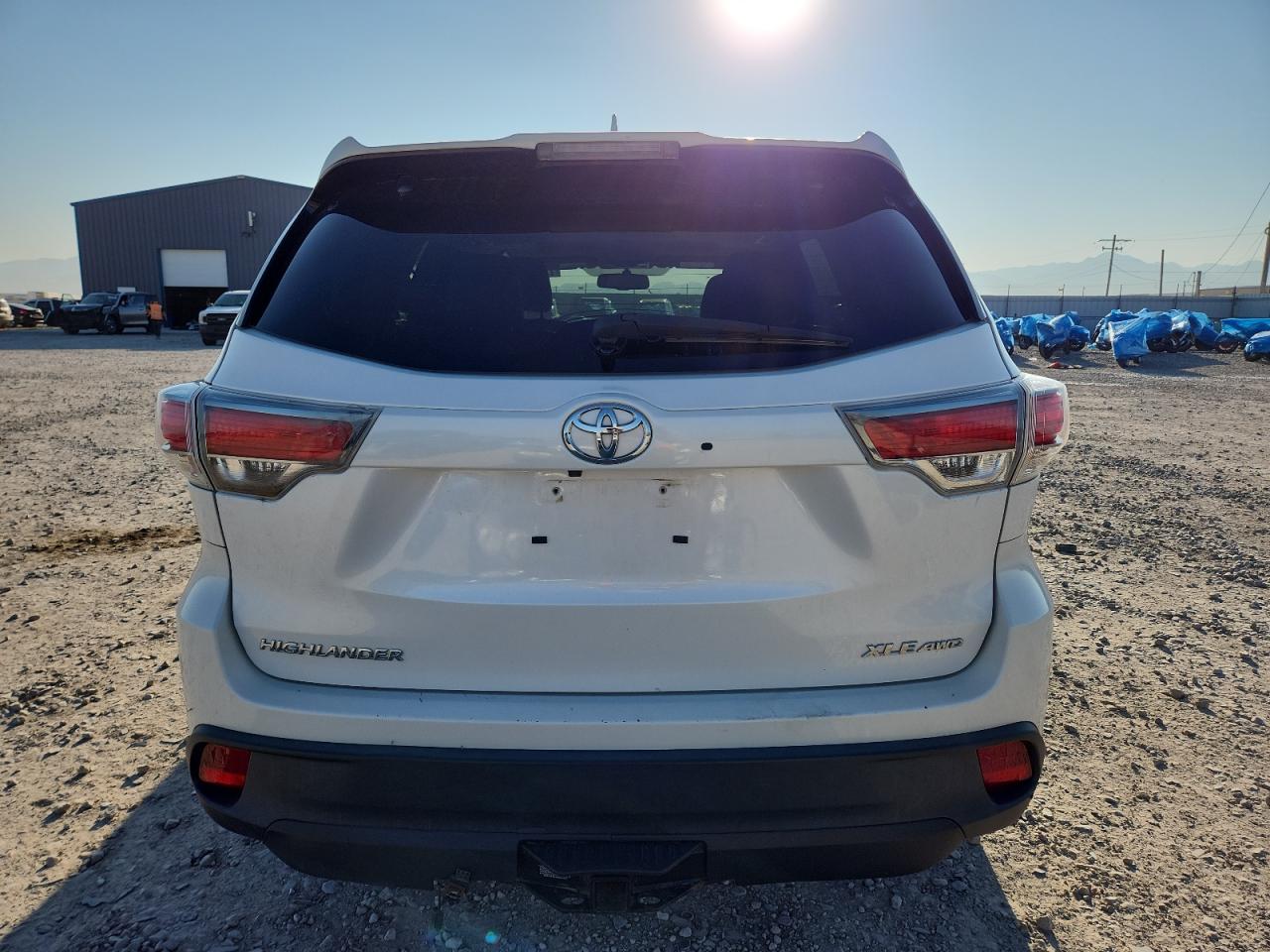 2016 Toyota Highlander Xle VIN: 5TDJKRFH0GS235294 Lot: 71177715