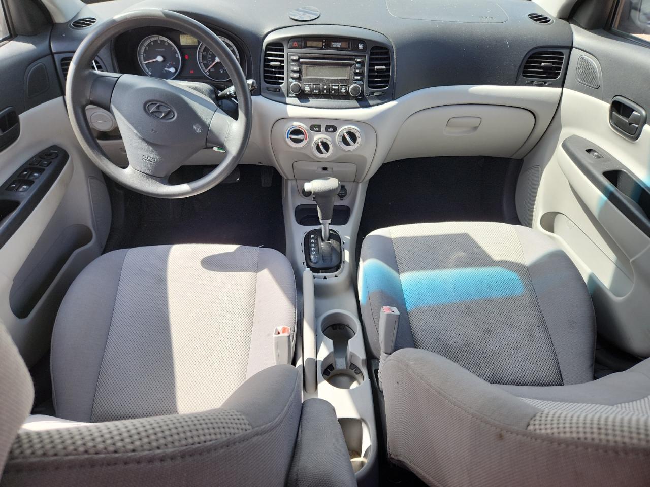 2008 Hyundai Accent Gls VIN: KMHCN46CX8U184290 Lot: 81605385