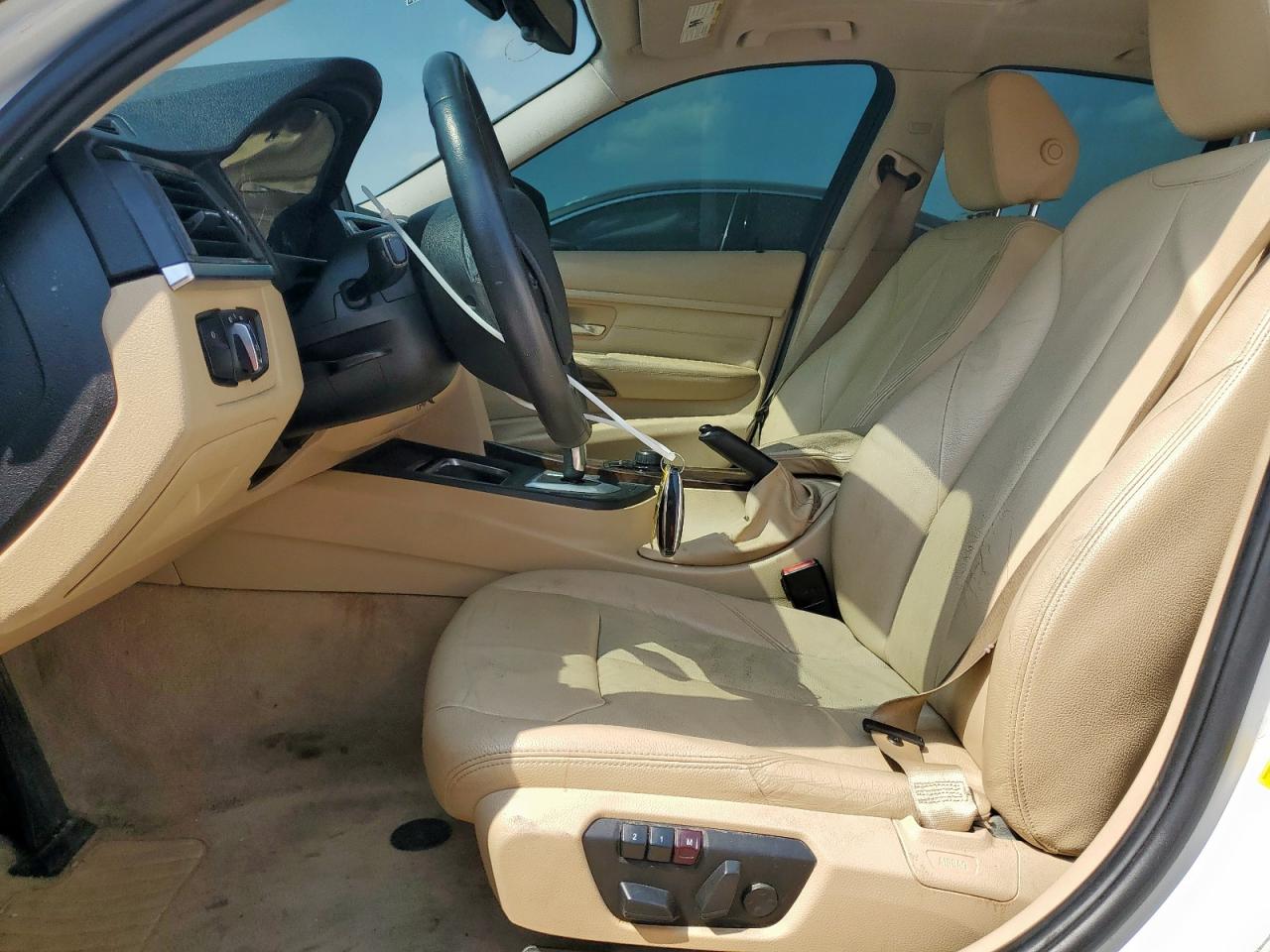 2013 BMW 328 I VIN: WBA3A5G51DNP26965 Lot: 81270935