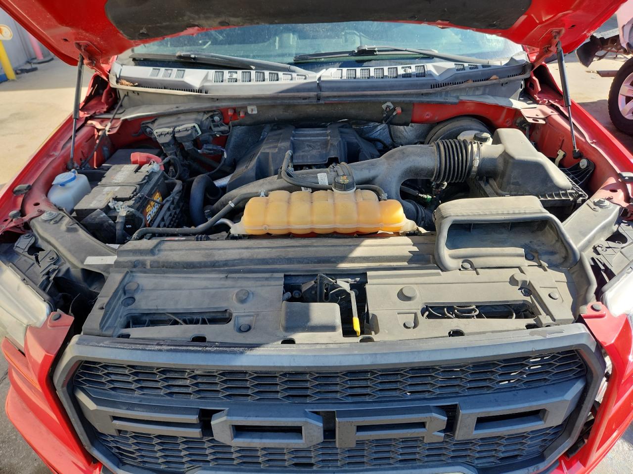 2015 Ford F150 Supercrew VIN: 1FTEW1CP5FKD46562 Lot: 82102975