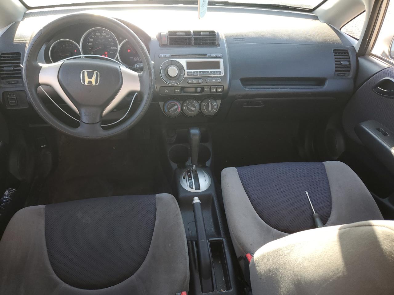 2007 Honda Fit VIN: JHMGD38447S802673 Lot: 84243965