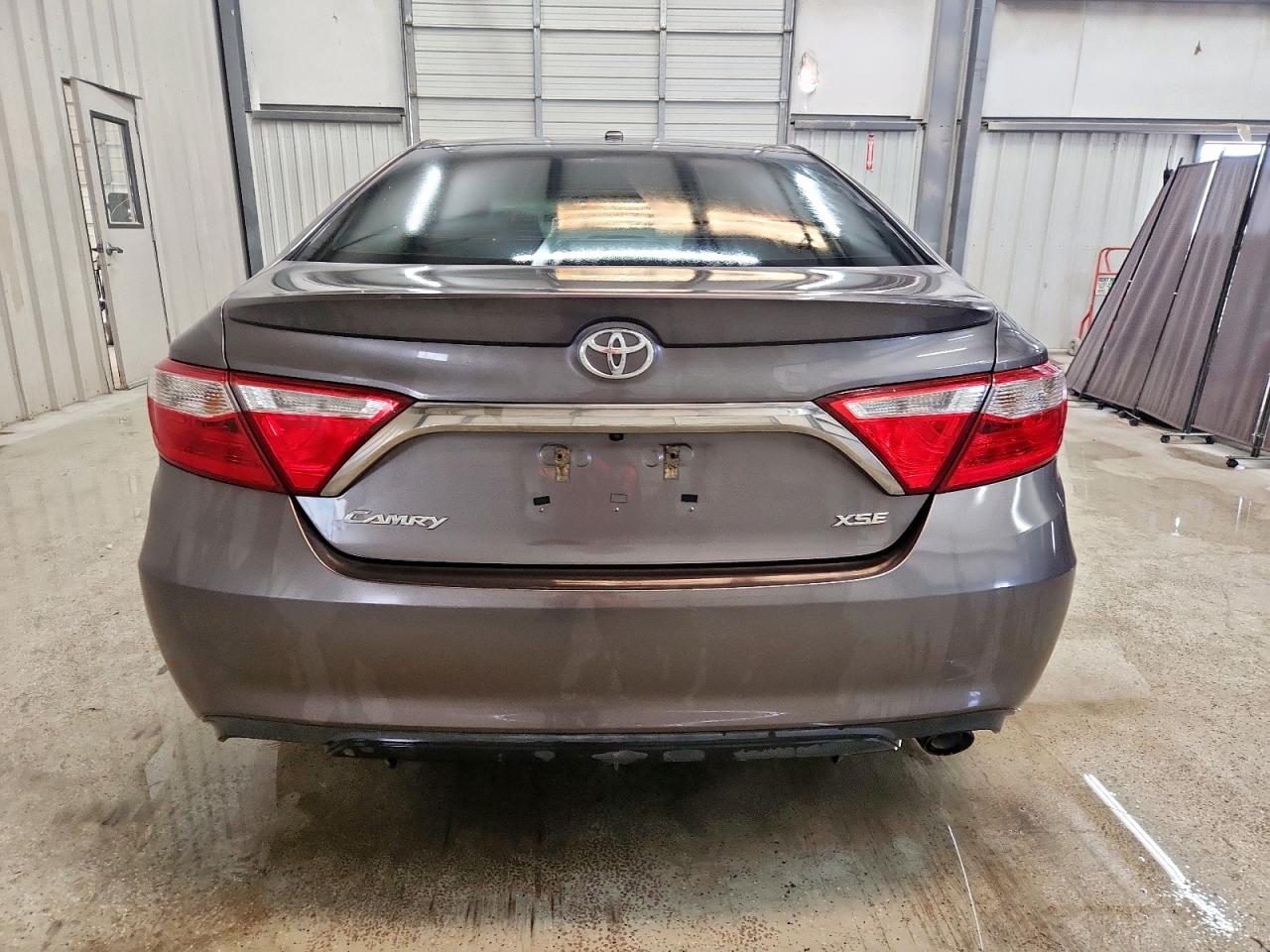 2017 Toyota Camry Le VIN: 4T1BF1FK5HU625869 Lot: 81445475