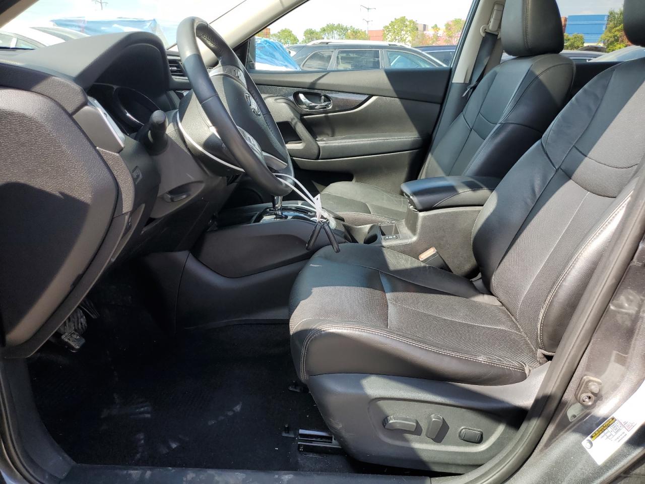 2015 Nissan Rogue S VIN: 5N1AT2MT5FC811484 Lot: 83758925