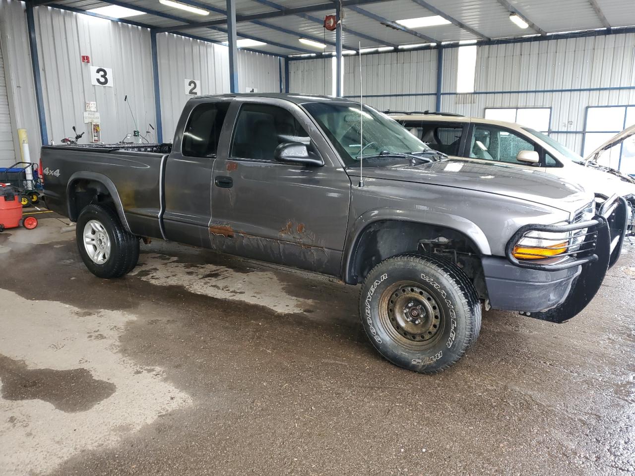 2004 Dodge Dakota Sxt VIN: 1D7HG12K44S556475 Lot: 82159875