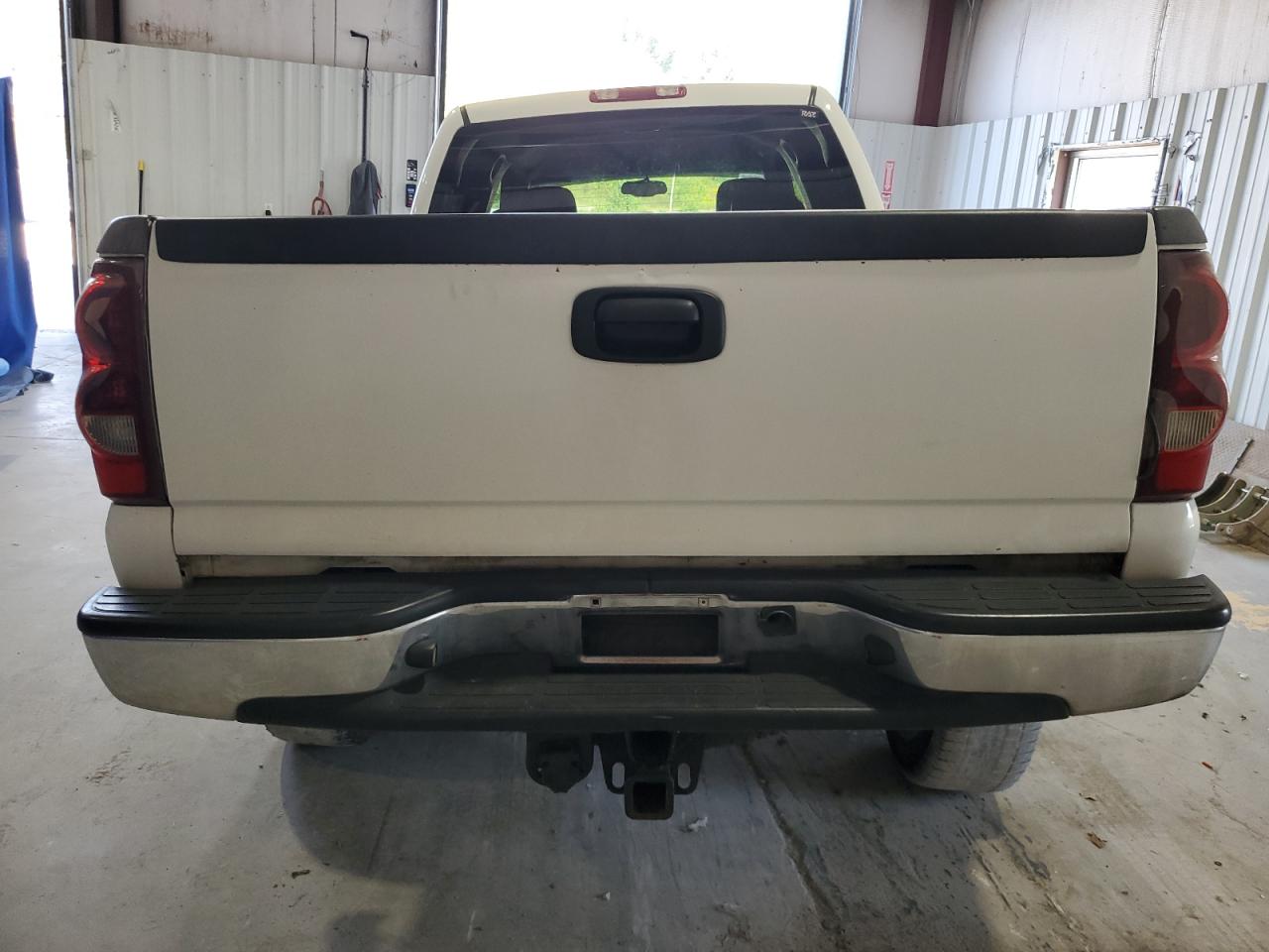 2004 Chevrolet Silverado K2500 VIN: 1GCGK23U74F207930 Lot: 81108635