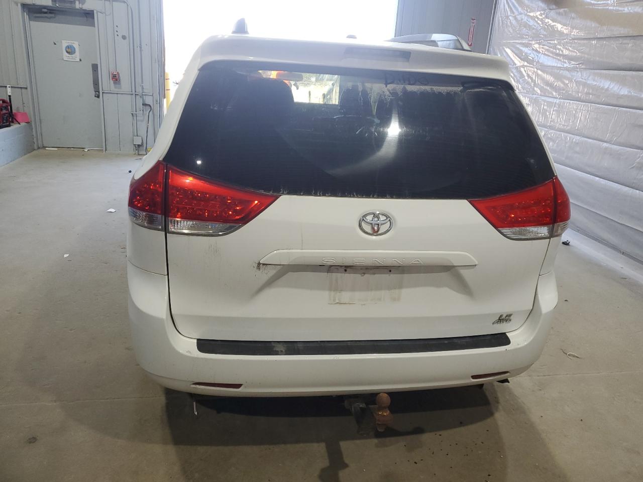 2011 Toyota Sienna Le VIN: 5TDJK3DC8BS025958 Lot: 84597715