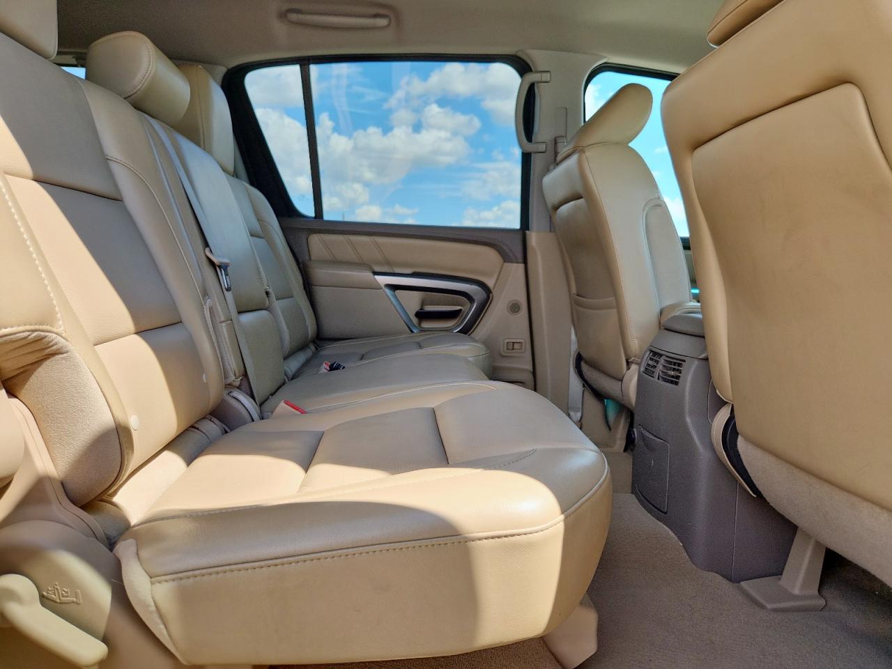 2015 Nissan Armada Sv VIN: 5N1BA0ND0FN616774 Lot: 83805325