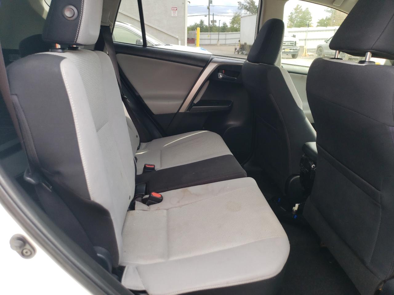 2016 Toyota Rav4 Xle VIN: JTMRFREV3GJ100807 Lot: 70541485