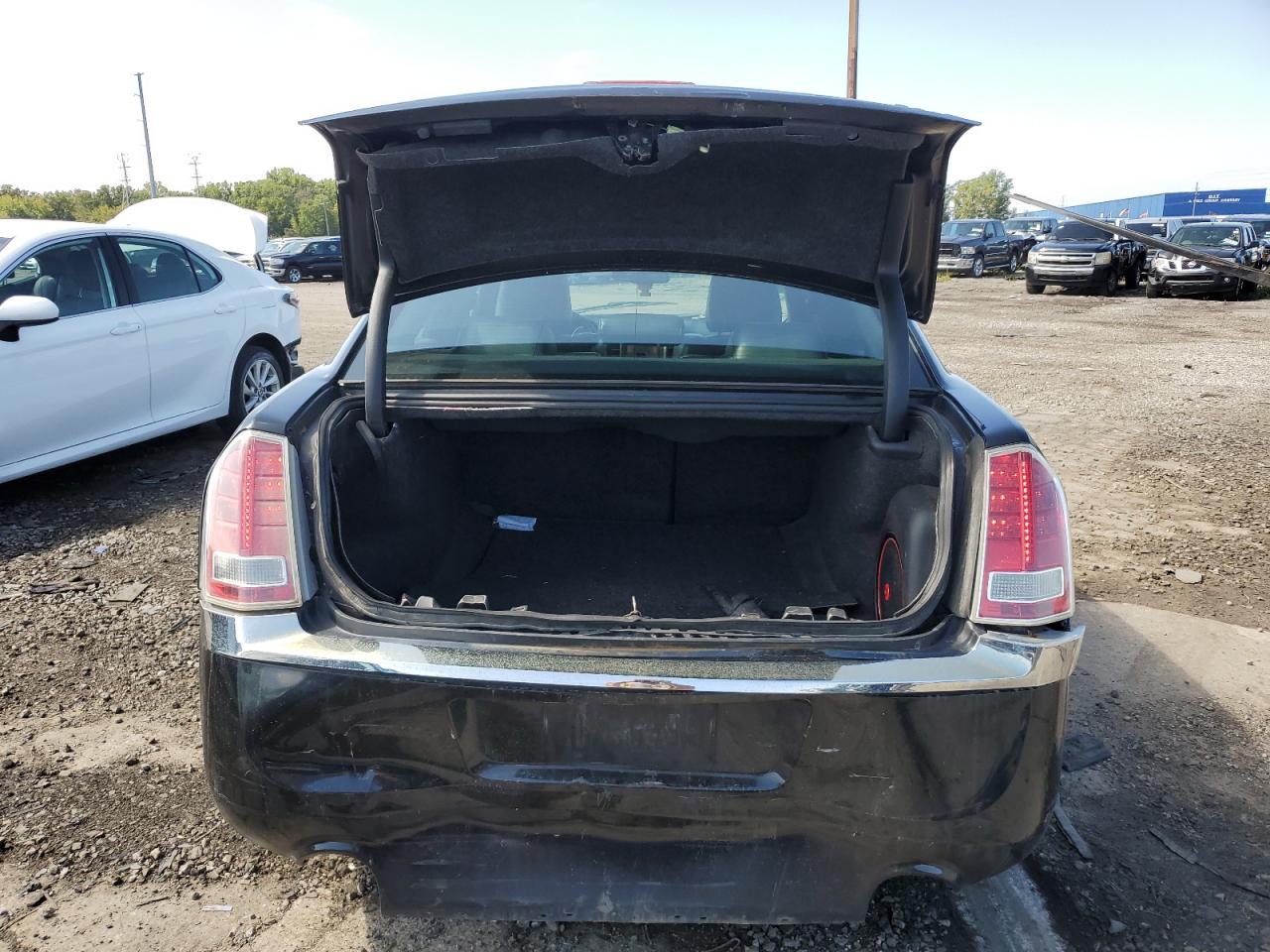 2014 Chrysler 300 S VIN: 2C3CCABG3EH357037 Lot: 71667325