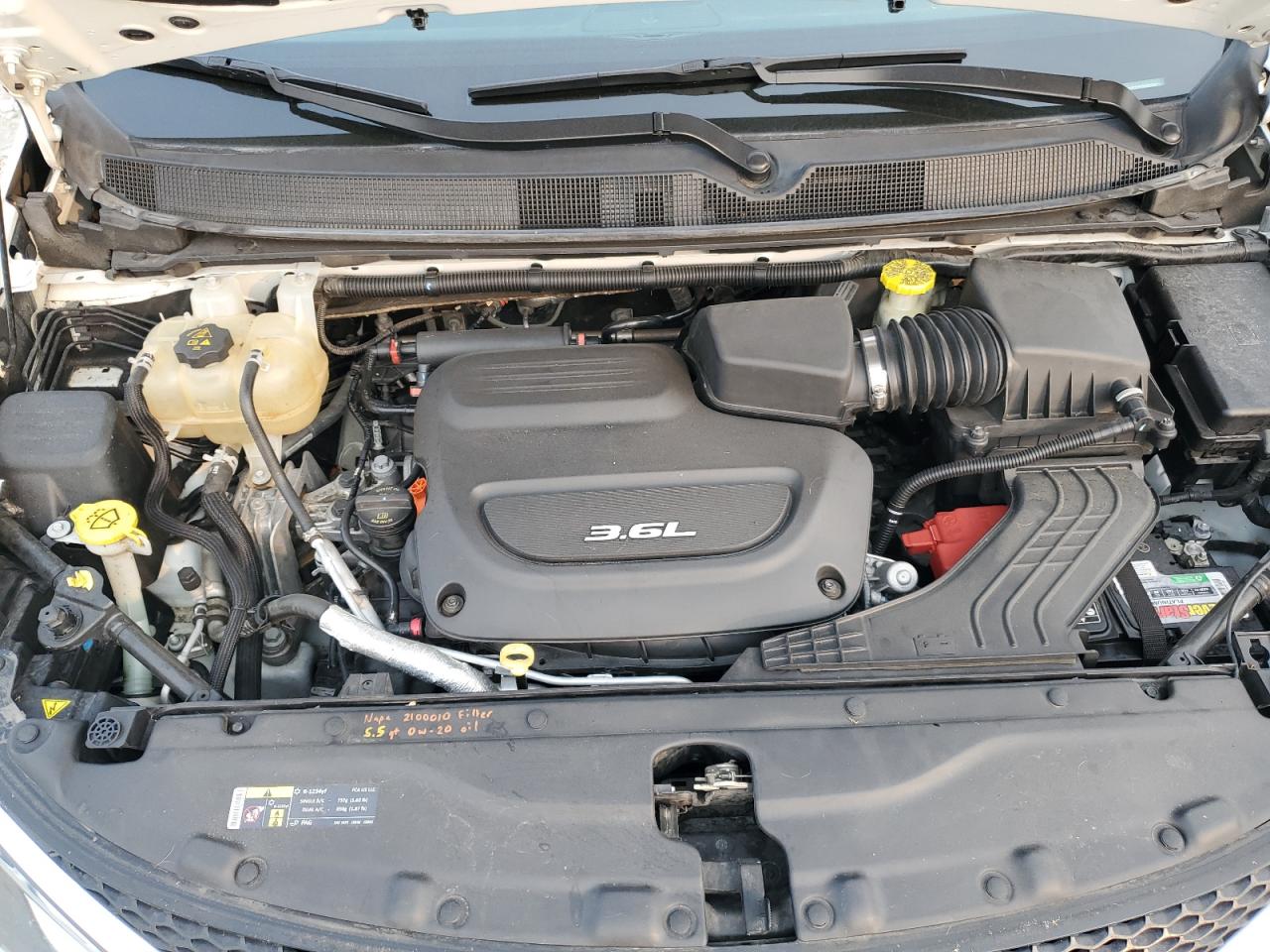 2017 Chrysler Pacifica Limited VIN: 2C4RC1GG2HR620535 Lot: 71432385