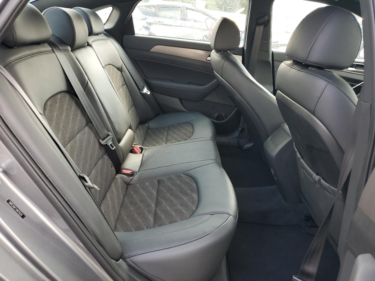 2018 Hyundai Sonata Sport VIN: 5NPE34AF7JH675534 Lot: 81756195