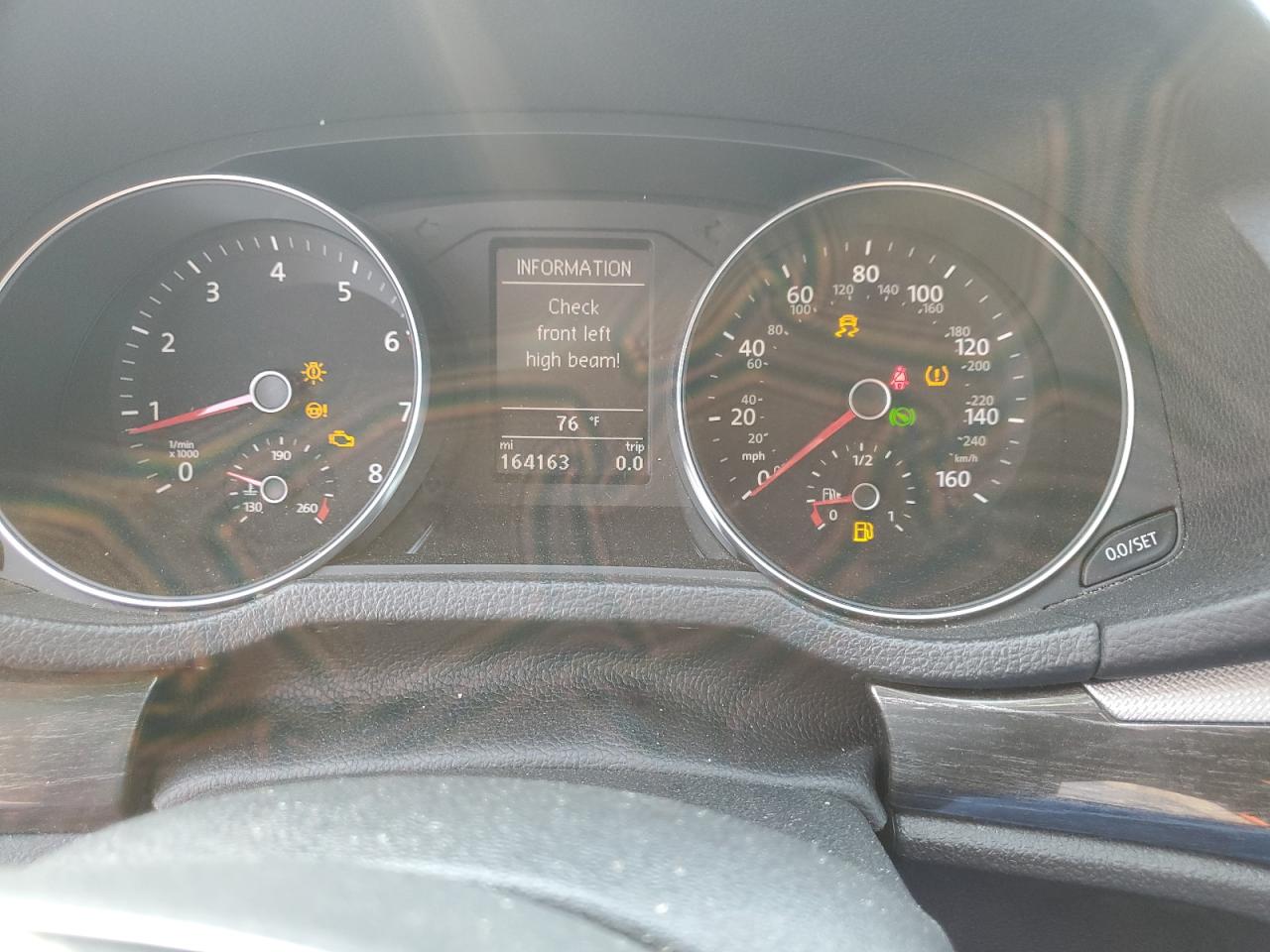 2018 Volkswagen Passat Se VIN: 1VWBA7A36JC025960 Lot: 71423885