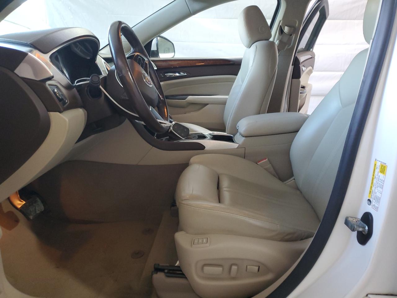 2015 Cadillac Srx Luxury Collection VIN: 3GYFNEE3XFS545582 Lot: 81403905