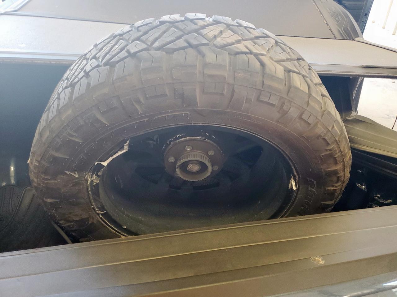 2024 GMC Sierra K1500 Elevation VIN: 1GTRUCED6RZ227985 Lot: 83824885