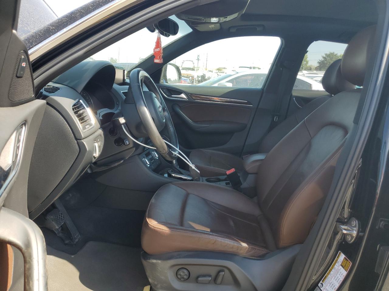 2015 Audi Q3 Prestige VIN: WA1GFCFS6FR000221 Lot: 71204465