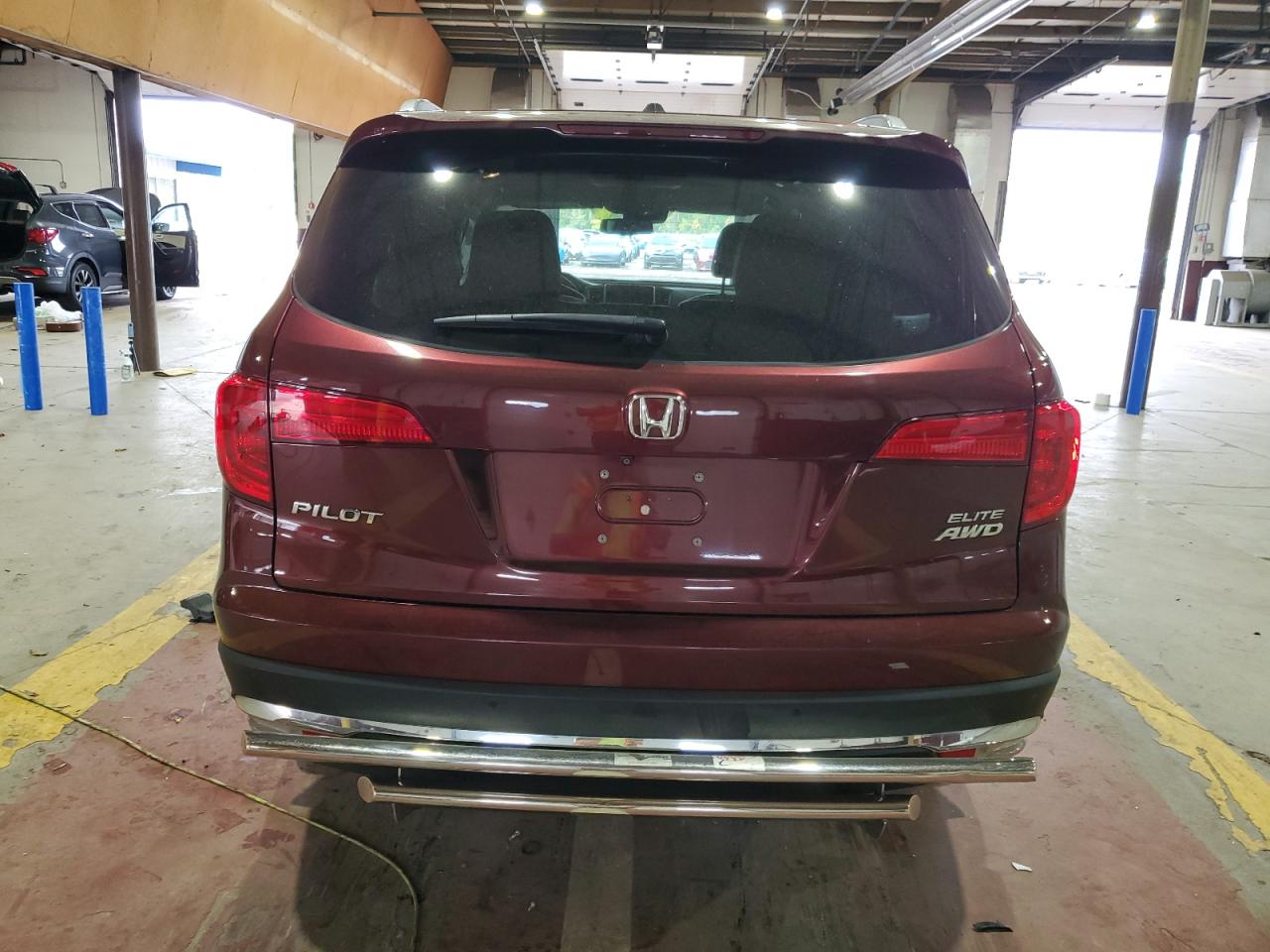 2018 Honda Pilot Elite VIN: 5FNYF6H03JB005270 Lot: 83781185