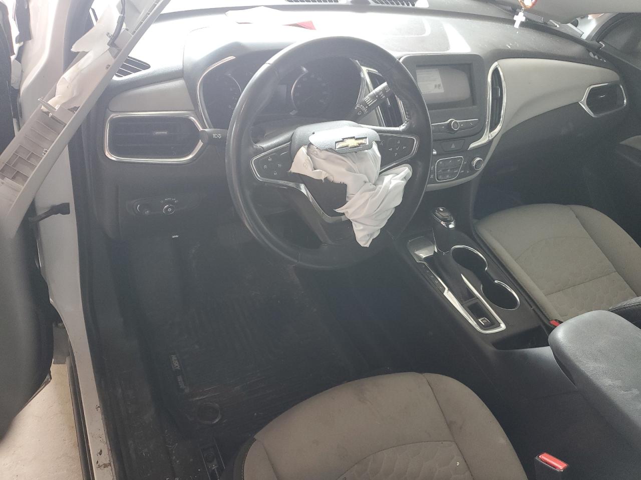 2019 Chevrolet Equinox Lt VIN: 2GNAXKEV9K6138671 Lot: 81011155