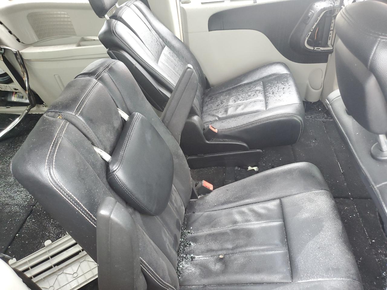 2016 Chrysler Town & Country Touring VIN: 2C4RC1BG1GR305215 Lot: 71317955