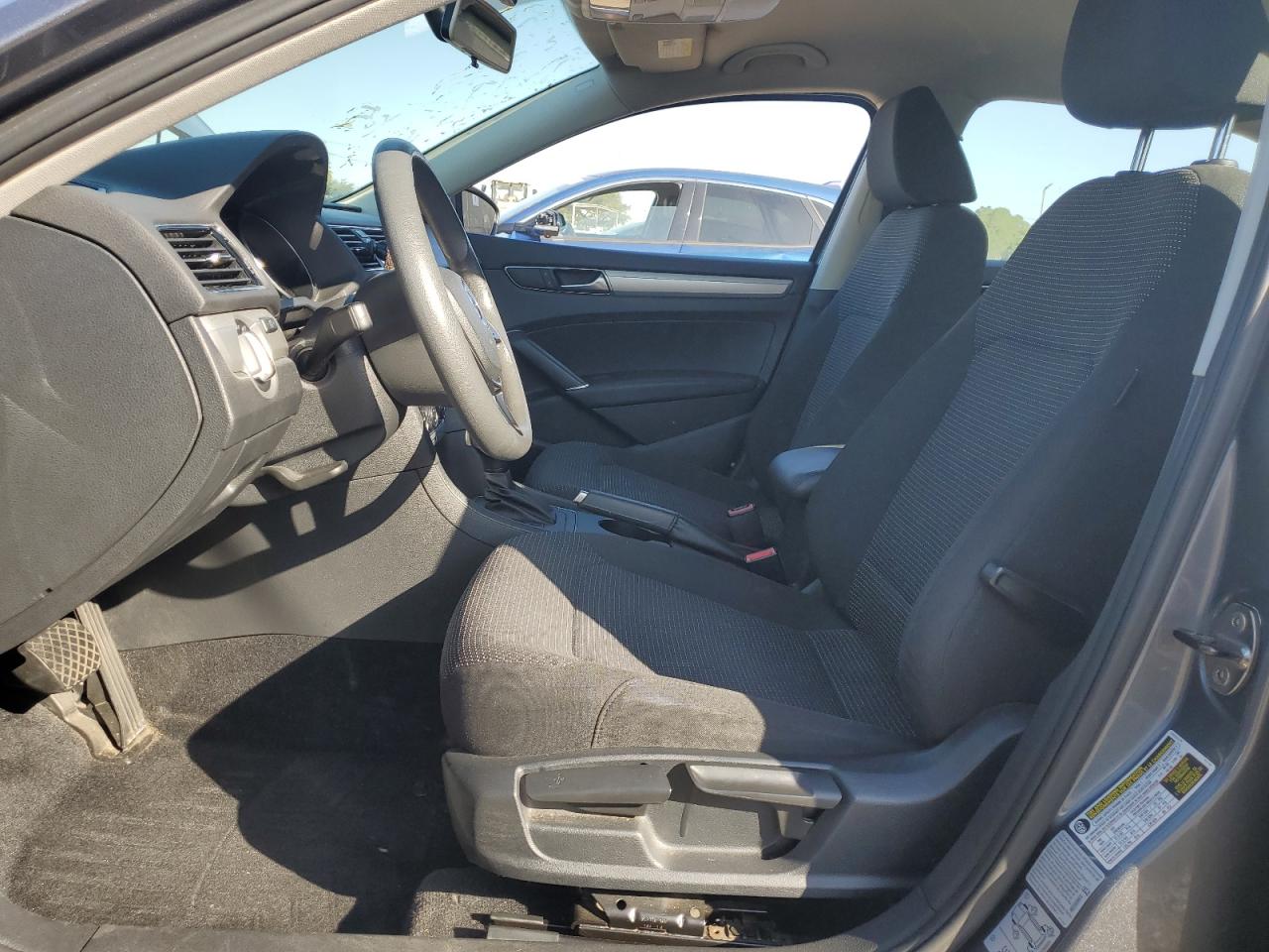 2017 Volkswagen Passat S VIN: 1VWAT7A35HC003013 Lot: 81798885