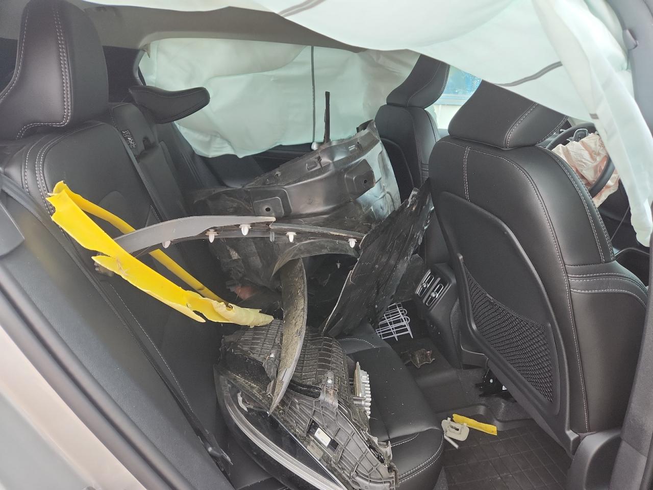 2024 Volvo Xc40 Ultimate VIN: YV4L12UM5R2301610 Lot: 71741675