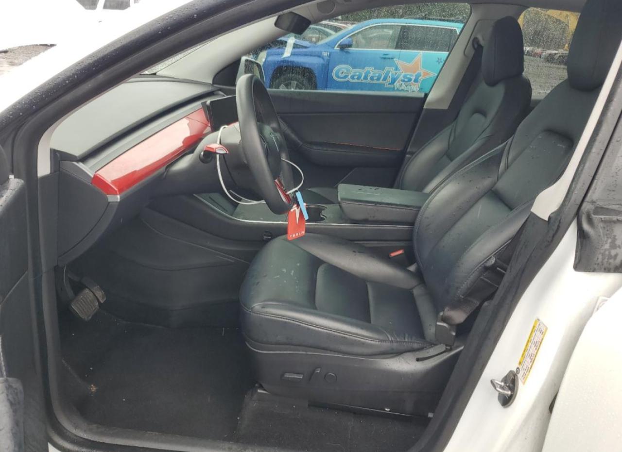 2020 Tesla Model Y VIN: 5YJYGDEE8LF044327 Lot: 84012505