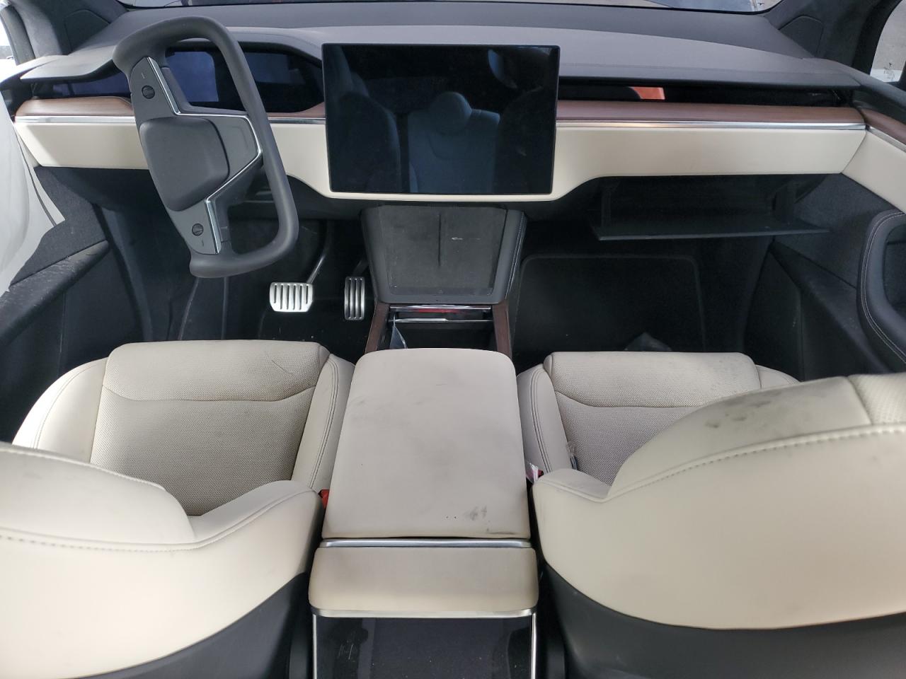 2022 Tesla Model X VIN: 7SAXCDE53NF337002 Lot: 70912525