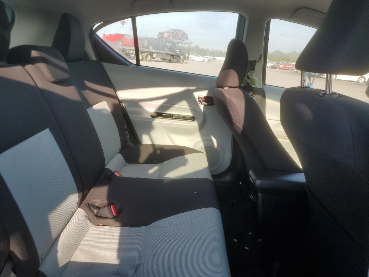 2013 Toyota Prius C VIN: JTDKDTB33D1052745 Lot: 81570505