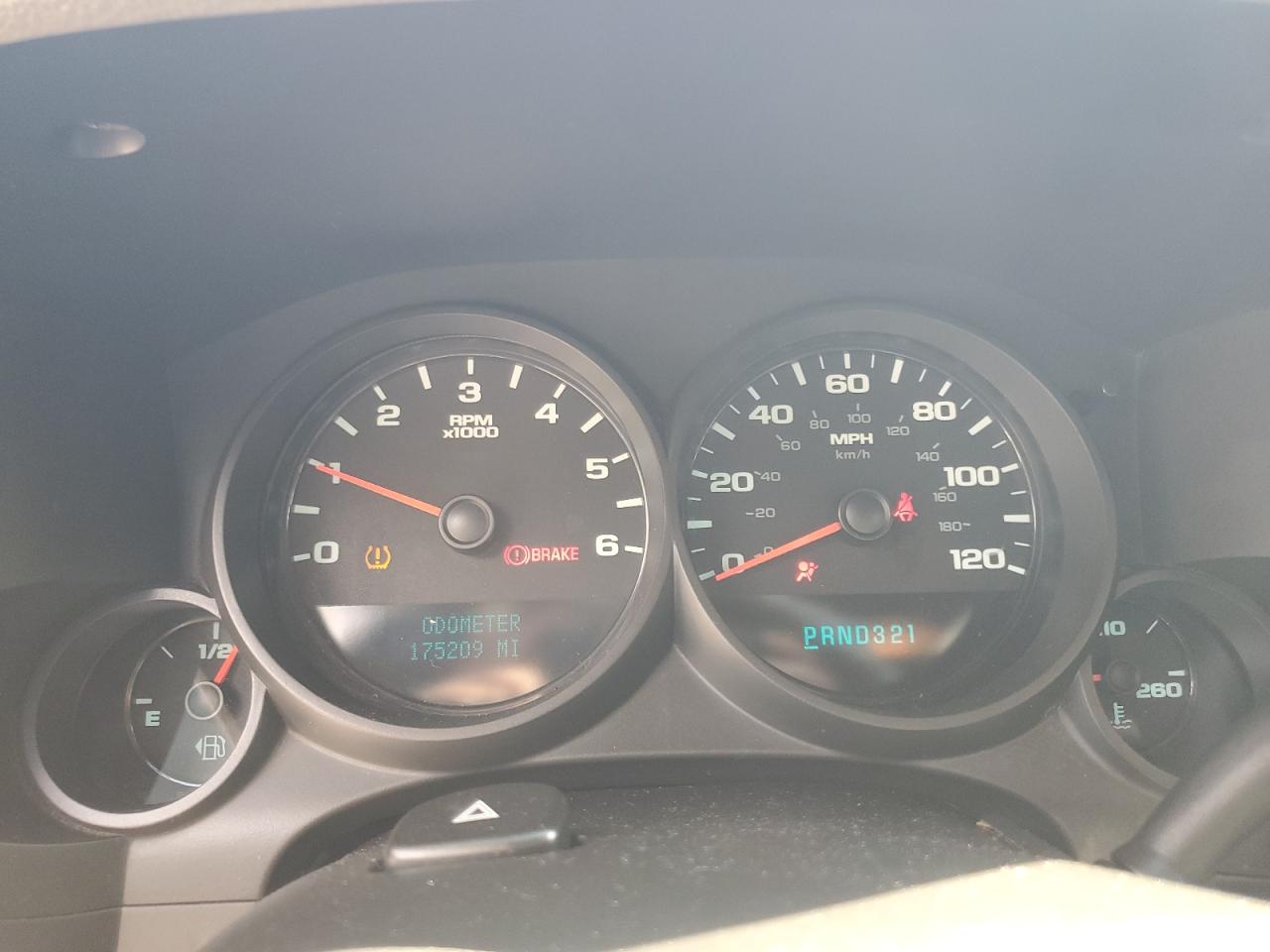 2011 Chevrolet Silverado C1500 Ls VIN: 1GCRCREA4BZ156366 Lot: 71220345