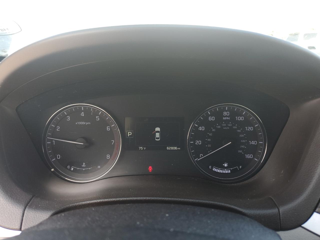 2016 Hyundai Genesis 3.8L VIN: KMHGN4JE8GU135484 Lot: 81460055