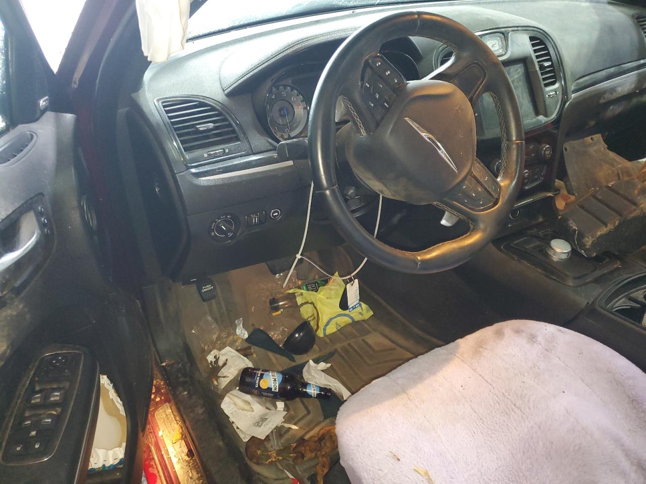 2018 Chrysler 300 S VIN: 2C3CCAGG0JH331045 Lot: 83864755