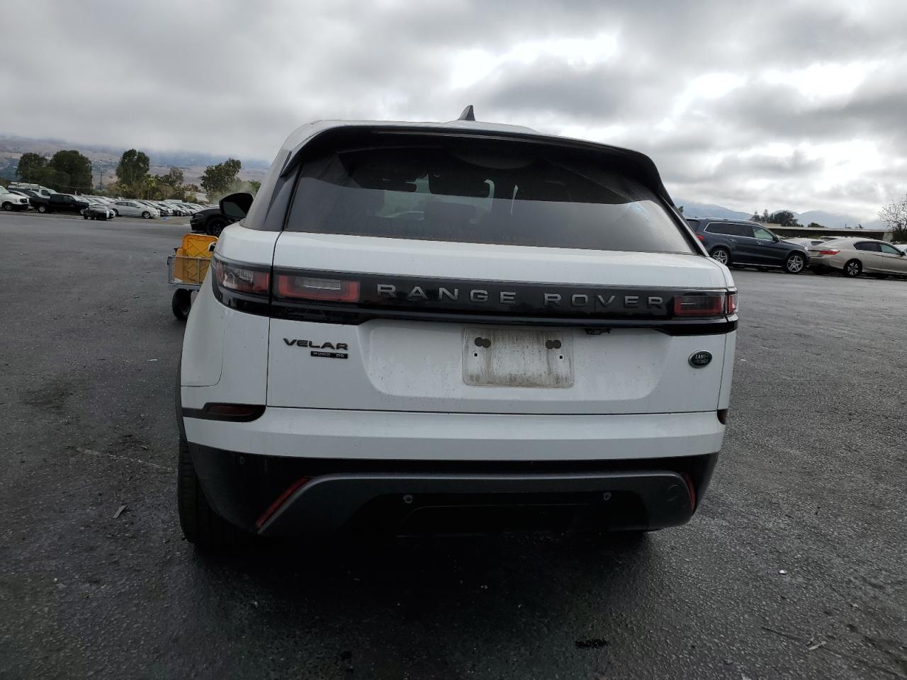 2018 Land Rover Range Rover Velar R-Dynamic Se VIN: SALYL2RX8JA711021 Lot: 72046315