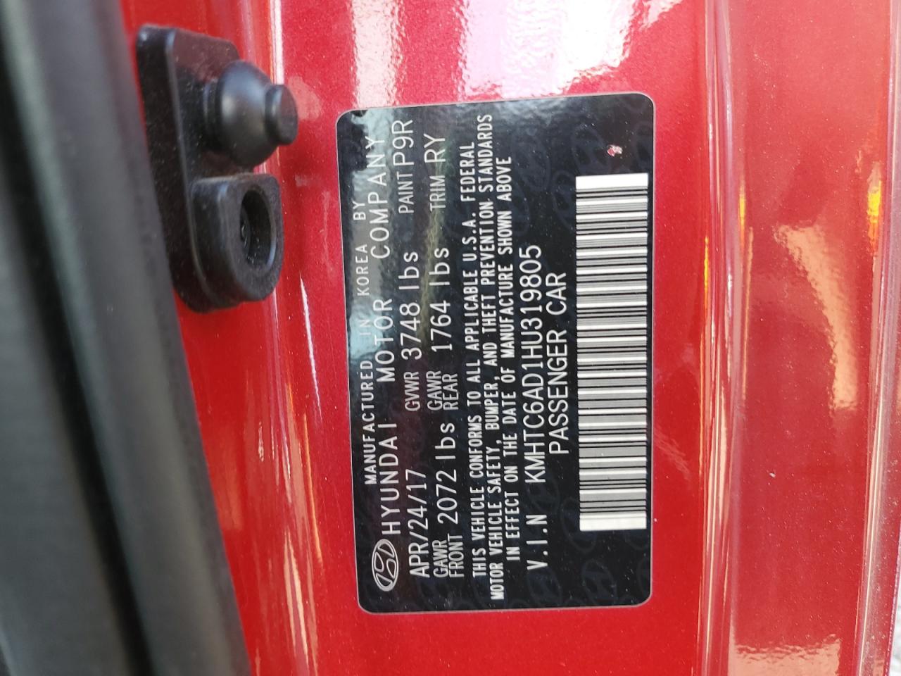 2017 Hyundai Veloster VIN: KMHTC6AD1HU319805 Lot: 70727275