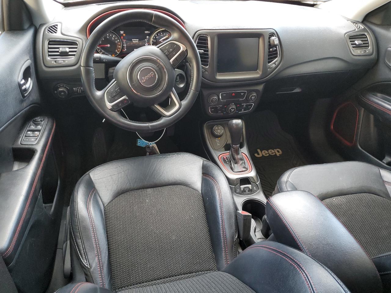 2019 Jeep Compass Trailhawk VIN: 3C4NJDDB5KT667948 Lot: 70371395