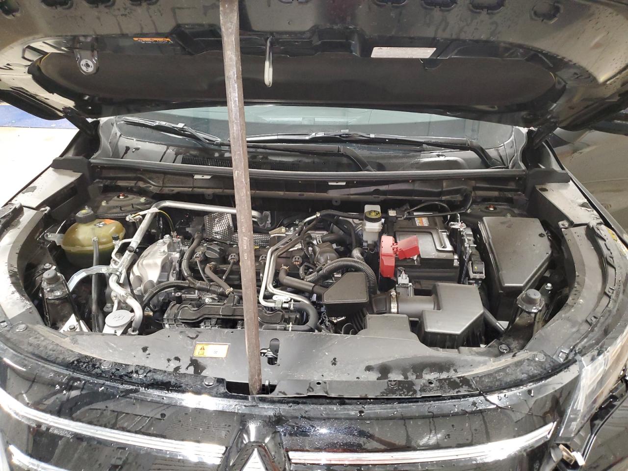 2025 Mitsubishi Outlander Se VIN: JA4J4VA88SZ037588 Lot: 84198475